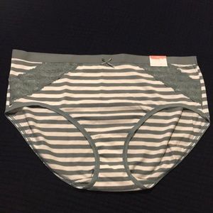 NWT Cacique cotton green & white striped panties with lace Size 14/16